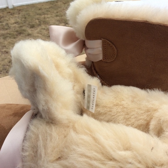 UGG GITA BOW MINI - Picture 6 of 7